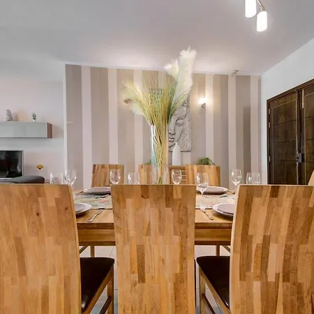 Modern In Luxury Complex St Julians San Ġiljan