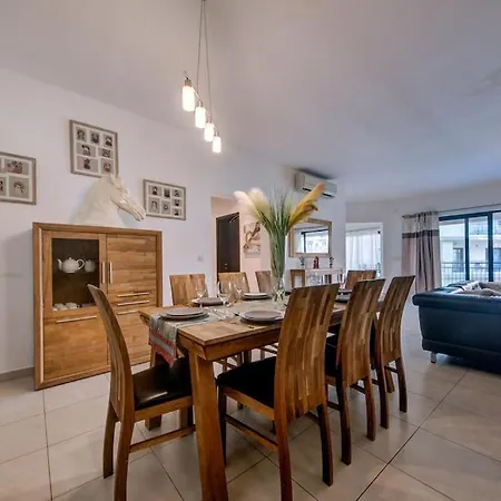 Modern And Spacious 3 Bedroom In St Julian's Apartment Saint Julian's