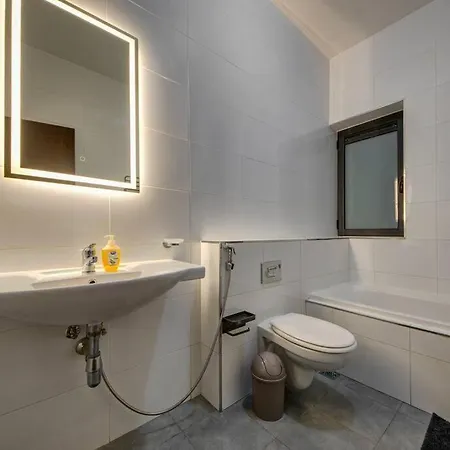 Modern And Spacious 3 Bedroom In St Julian's *