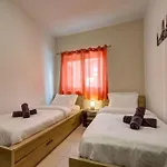 Modern In Luxury Complex St Julians Apartamento